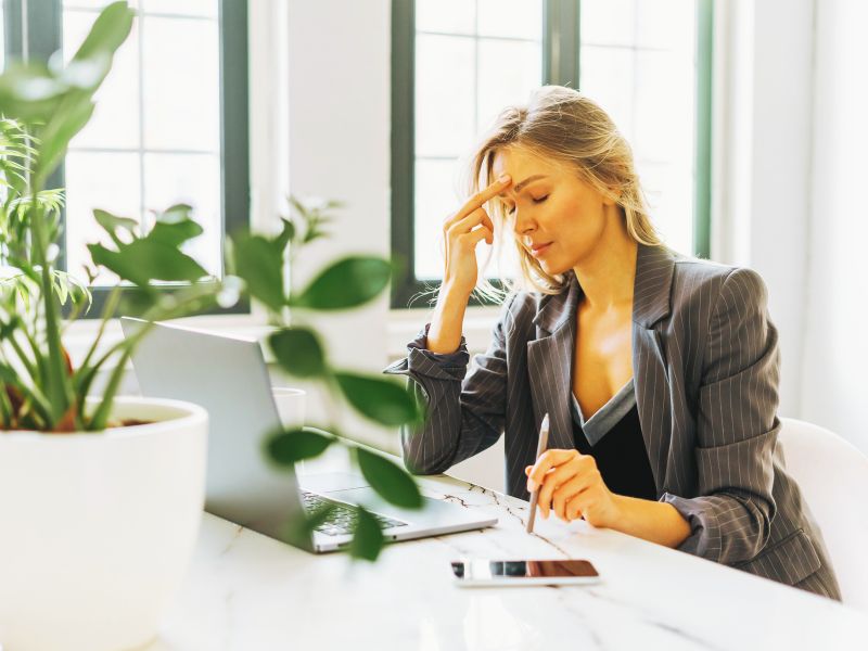 ambiente de trabalho bagunçado como se organizar